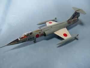 【完成品】1/144 F-Toys 『 F-104J STARFIGHTER 』 第５航空団 新田原基地(663)