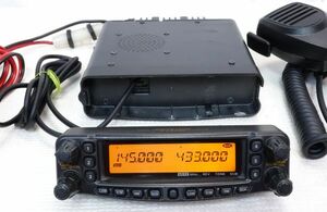 YAESU　FT-8800　新スプリアス適合　20W　144／430　デュアルバンド　セパレート付