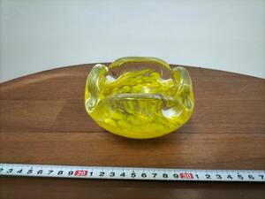 コレクション　昭和　レトロ　アンティーク　灰皿　ガラス製　黄色系　飾り　喫煙　置物