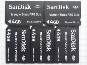 ★SanDisk メモリースティック PRODuo ４GB ５枚 中古★送料６３円～ 