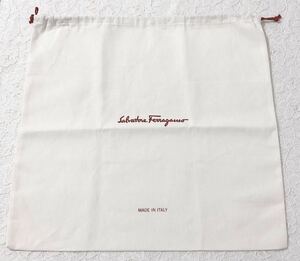 サルヴァトーレ・フェラガモ「Salvatore Ferragamo」バッグ保存袋 現行 (3349) 正規品 付属品 内袋 布袋 巾着袋 42×40cm ホワイト