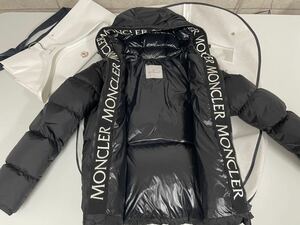 【正規輸入品】使用感極少です 付属品多数！22AW Moncler MONTCLA TG0モンクレール モンクラ サイズ0 ブラック 管41