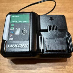 ■HiKOKI[ハイコーキ] 14.4/18V/マルチボルト急速充電器/USB充電端子付 UC18YDL2 ①