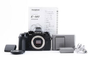 ★☆OLYMPUS OM-D E-M1 ボディ バッテリー2個付き　＃3886☆★