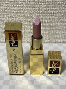 62 イヴサンローラン　口紅　フォード ア レーヴル　リップスティック　FARD A LEVRES LIPSTICK No.19 YSL ルージュ