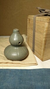 【哲】【特別出品】珍しい高麗青磁瓢形水滴（高麗時代）