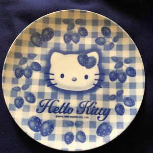 ＊レトロ＊激レア希少品　サンリオ1998年製　ハローキティ いちご　ストロベリー　陶器皿　飾り皿　当時物