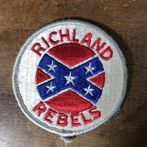 即決価格 2,000円！VINTAGE WAPPEN RICHLAND REBELS ヴィンテージワッペン 刺繍 アメリカ 