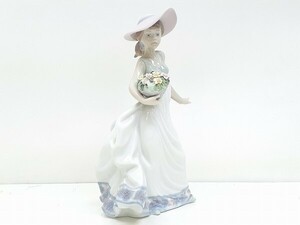 Y212-N30-1887 LLADRO リヤドロ 5790 春の花かご フィギュリン 高さ約22.5cm 陶器人形 西洋陶磁 インテリア 現状品③