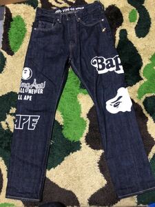 A BATHING APE デニムパンツ S SIZE