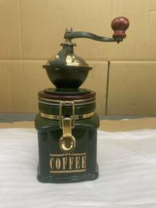 COFFEE コーヒーミル 金属陶磁、回れる、実際の確認して無い、現状品ジャンク品部品取り（B287-棚2）