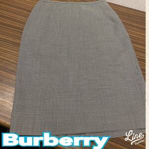 BURBERRY ◆ タイトスカート ３８号 ブラウン系 毛 85%　絹１５％ 後ろスリット ◆ バーバリー ◆ レディース