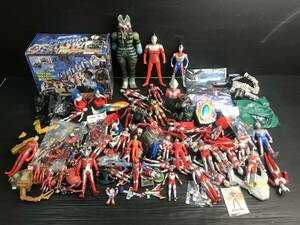 ★ピ/ウルトラマングッズ/100点以上セットまとめ売り/ソフビ/マスコット/グッズ/帰ってきたウルトラマン/バルタン星人/総重量約5kg/4.1-1KS