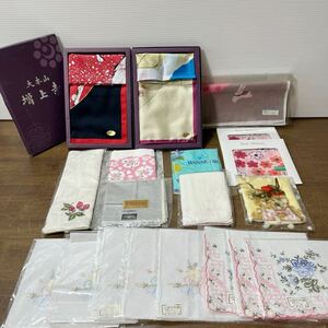 未使用 ハンカチ ミニタオル スカーフ？ 手ぬぐい まとめてセット 保管品 HANAE MORI/ungaro 等 柄物 刺繍 花柄 他 (2-1