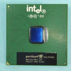 Intel PentiumⅢ(Socket370) 　800/256/100/1.65V　7032A177-0321 SL463