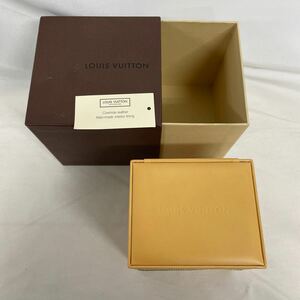 LOUIS VUITTON ルイヴィトン ヴィトン 空箱 BOX 時計用　ウォッチケース 　　腕時計 ボックス