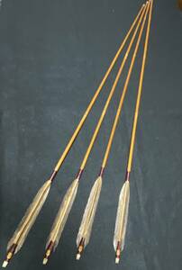 弓道　矢　箆　珍品　全長102ｃｍ　艶有りで、とても奇麗　30ｇ