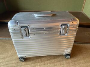 RIMOWA リモワ PILOT パイロット 37L