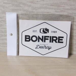 新品　アウトドア　キャンプ　焚火　ステッカー　BONFIRE 