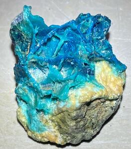 インドネシア領アンボンアイランド産天然クリソコーラ結晶16.83g激レア石^ ^