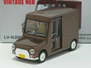 ダイハツ ミラ ウォークスルーバン カスタム仕様（茶）LV-N283a【トミーテック社1/64ミニカー】【トミカの時】