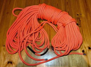 ペツル Petzl ロープ Volta Dry Climbing Rope 9.2mm 60m クライミング ボルダリング ダブル ツイン