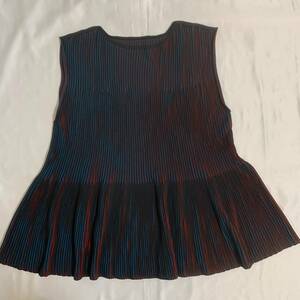 ISSEY MIYAKE me　イッセイミヤケ　トップス　赤　青　光沢　チュニック　アーカイブ　archive tops PLEATS PLEASE プリーツプリーズ