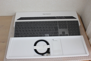 ★美品！Apple Magic Keyboard テンキー付き 日本語（JIS） MRMH2J/A （スペースグレイ）★