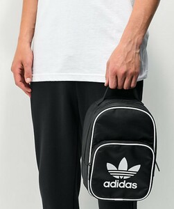 ②ADIDAS アディダス サンティアゴランチバッグ 保冷バッグ ブラック