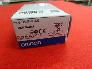 たぶん 未使用 omron オムロン D4NH-1DAS 小形セーフティ・ヒンジドアスイッチ