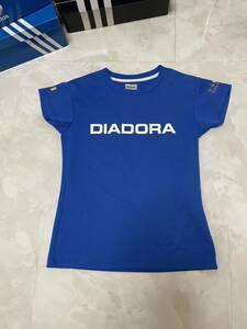 ディアドラ DIADORA トップス 半袖　ロゴTシャツ　丸ネック　ブルー　M スポーツ 部活 運動 ジム 通気性 半袖Tシャツ