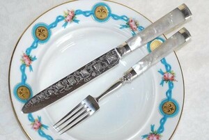 １８８７　純銀製、ケーキナイフ、フォークセット（Ｔ１８７）