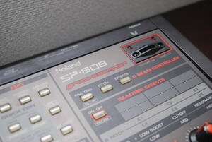 【中古品】Roland ローランド SP-808 groove sampler （システムはSP-808ex）サンプラー 通電確認済　汎用Zipディスク マニュアル付属