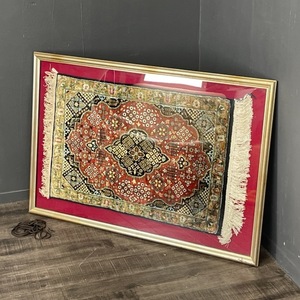 ペルシャ絨毯 【中古】 persia 最高級 シルク 玄関マット タペストリー カーペット 80x53cm 額装/53708