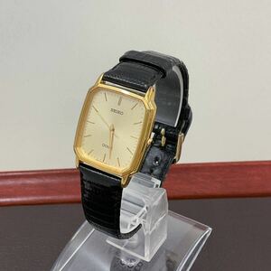 4128 SEIKO セイコー DOLCE ドルチェ　稼動品　クォーツ 8J41-5000 QUARTZ 腕時計 ゴールド文字盤 