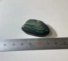 海で拾った石！比重2.7