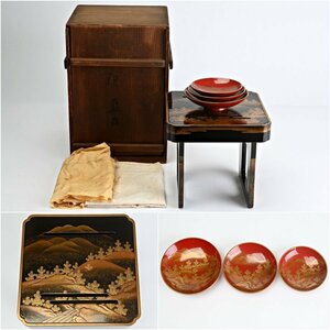 HB1708◆祝盃、盃台一式/時代漆器 黒漆塗 金蒔絵若松文　盃台、朱漆塗若松文蒔絵　三ツ組盃◆酒器　ｈ