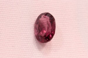 ★中古品ガーネット★オーバルカット　1.10ct★ルース裸石★管理番号409