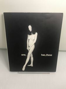 高岡早紀　写真集 one two three 篠山紀信