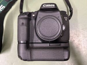 【23327】 CANON EOS 7D ボディ デジタルカメラ バッテリーパック 動作確認はしておりません 梱包60サイズ