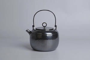 純銀保証 北村静香造 鉄手 口打出湯沸 銀瓶 純銀製 時代物 古美術品 煎茶道具