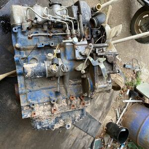 3kc2pa-02エンジン　いすゞIHIユンボ用ジャンク品