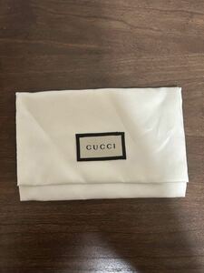 GUCCI グッチ　布袋 