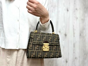 極美品 FENDI フェンディ ズッカ ハンドバッグ バッグ ナイロンキャンバス×レザー 茶系 70896