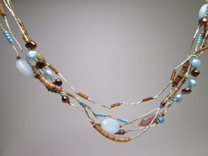 ☆淡水真珠とビーズ飾りの素敵な５連ロングネックレス