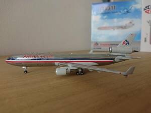 1/400 Phoenix アメリカン航空 American Airlines MD-11 (N1762B)
