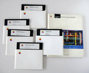 apple II　system disc 注（Getting Down To Basicは読めないそうです。）＋A Touch of Applesoft BASIC 中古品