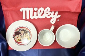 ■良品【ｍｉｌｋｙ（ペコちゃん＆ポコちゃん）】食器セット 袋付き■