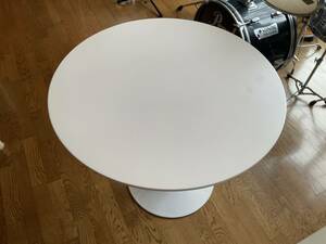 札幌市南区引き取り限定　配達可能　丸テーブル　カフェテーブル　北欧　きれい