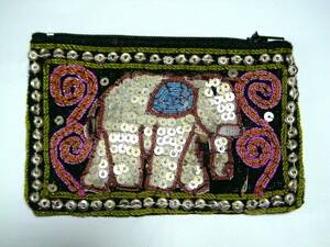 タイ・ミャンマー国境 山岳民族の手作り財布（黄緑）ゾウ　小銭入れ　ぞう　化粧品ポーチ　送料￥120
